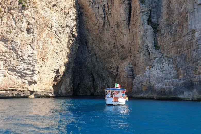 Navigando verso la Montagna Spaccata