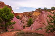 Hiking to the Bauxite Mines of Apulia