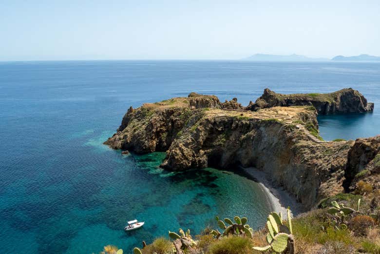 Villaggio preistorico a Panarea