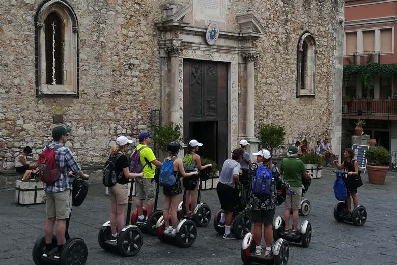 Visitando os monumentos de Taormina