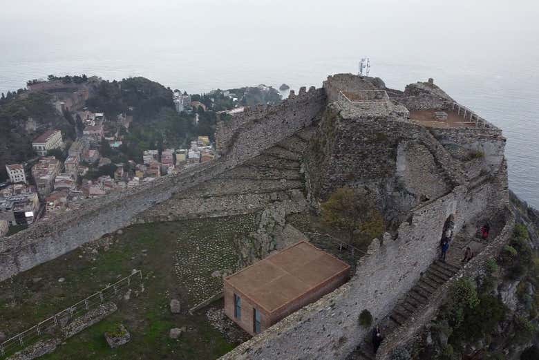 Castello di Taormina visto dall'alto