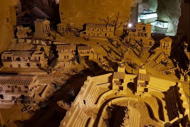 A model at Etruscopolis