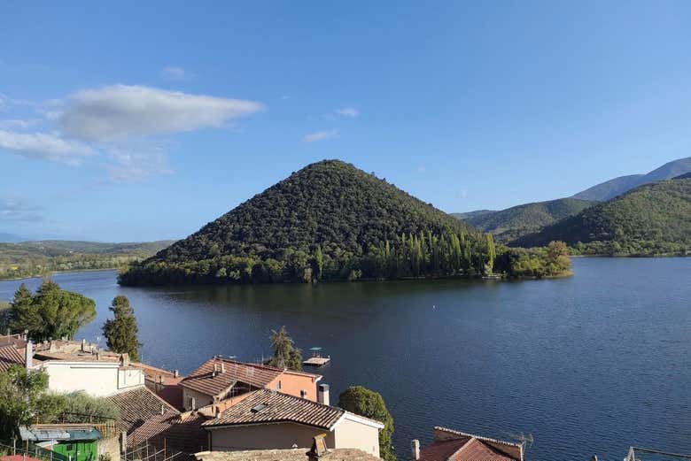 Vista del lago Piediluco