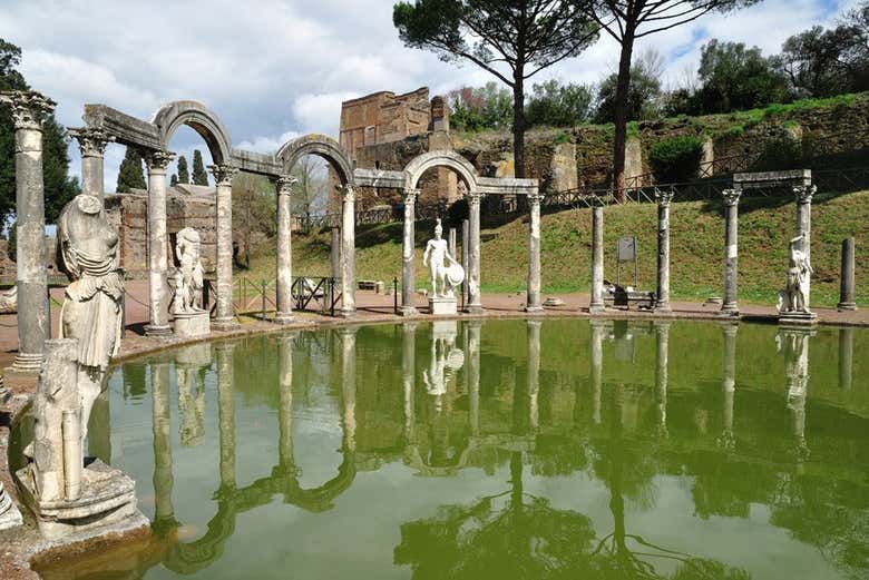 Le statue di Villa Adriana