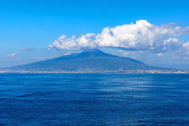 Get great photos of Mount Vesuvius