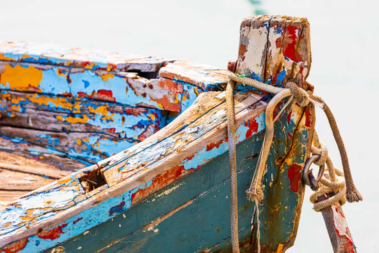 Un bateau de pêcheurs à Trani