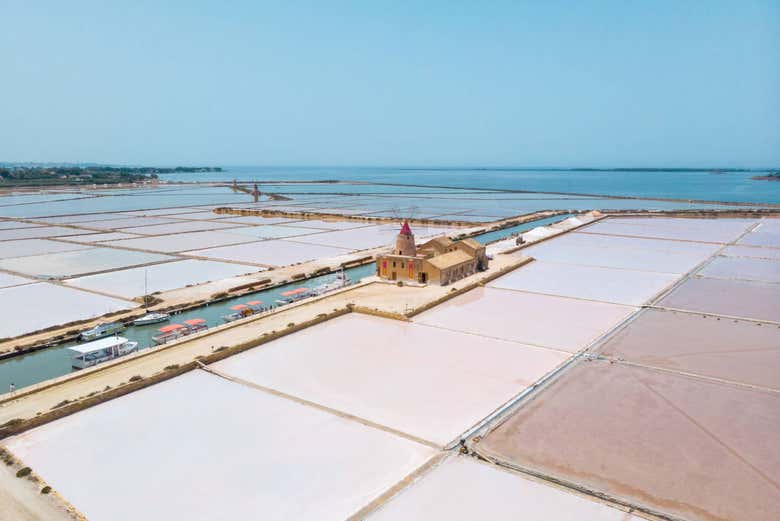 Vue aérienne sur les Salines de Stagnone