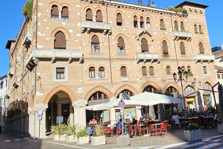 Edificio en Piazza San Vito