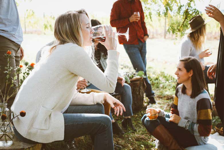 Degustazione di vino in osmiza