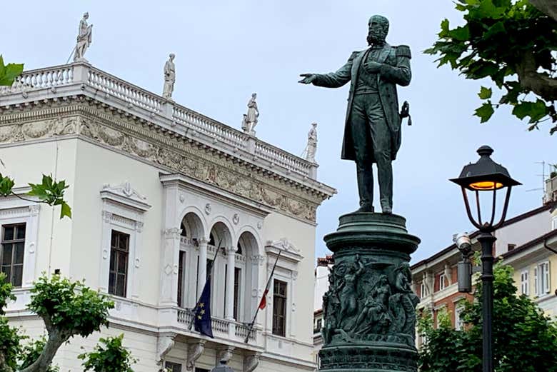 Monumento all'Arciduca Massimiliano D'Austria
