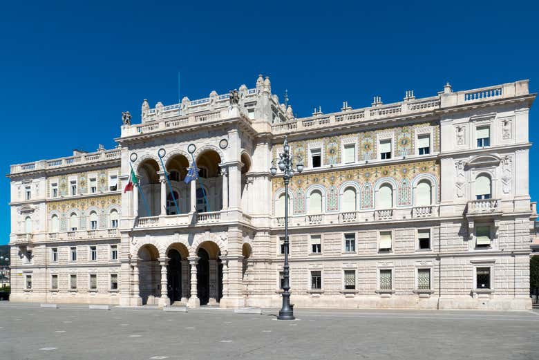 Alla scoperta di Piazza Unità d'Italia