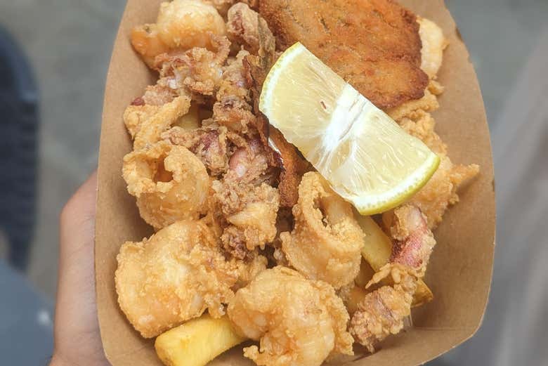 Il delizioso street food di pesce che assaggeremo