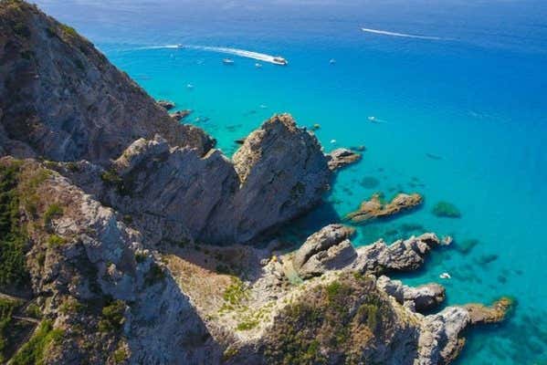 Naviguez de Tropea à Capo Vaticano