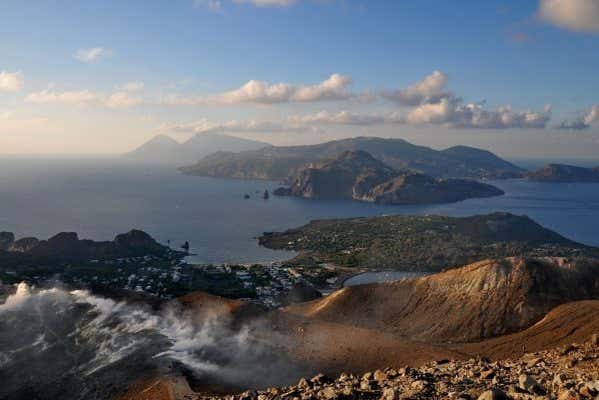 Vue sur Vulcano depuis Lipari