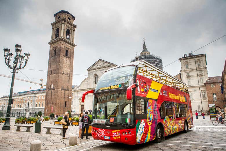 L'un des arrêts de bus touristiques de Turin