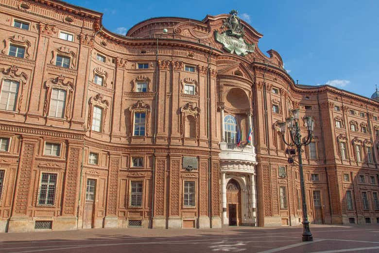 Piazza Carignano