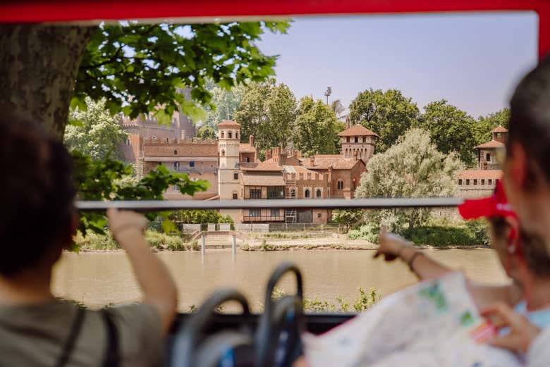 Contemplando los monumentos de Turín