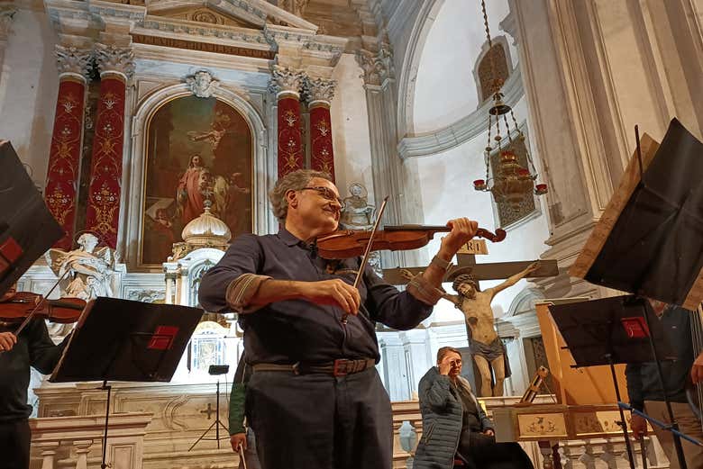 Soloist Luca Falasca