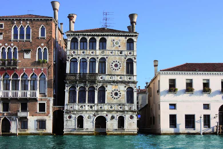 'The house that kills' by day