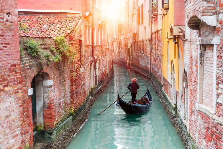 Venice gondola ride
