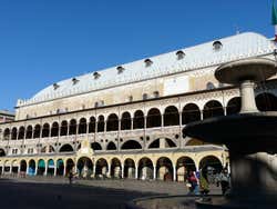 Padua: Piazza delle Erbe