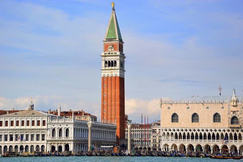 Campanile de la place Saint-Marc à Venise