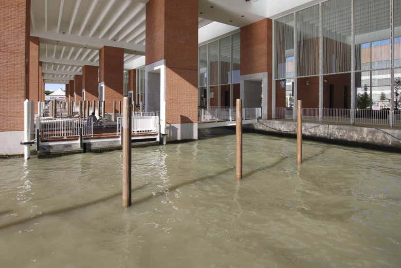 Dársena del barco privado