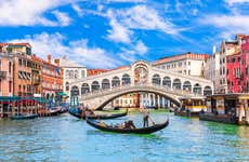 Paseo en góndola por los canales de Venecia con audioguía