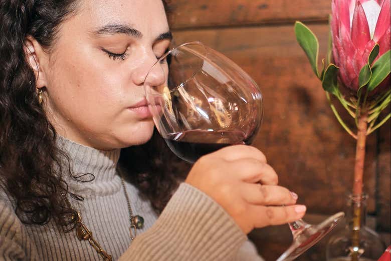 Dégustation de vin dans une osteria typique