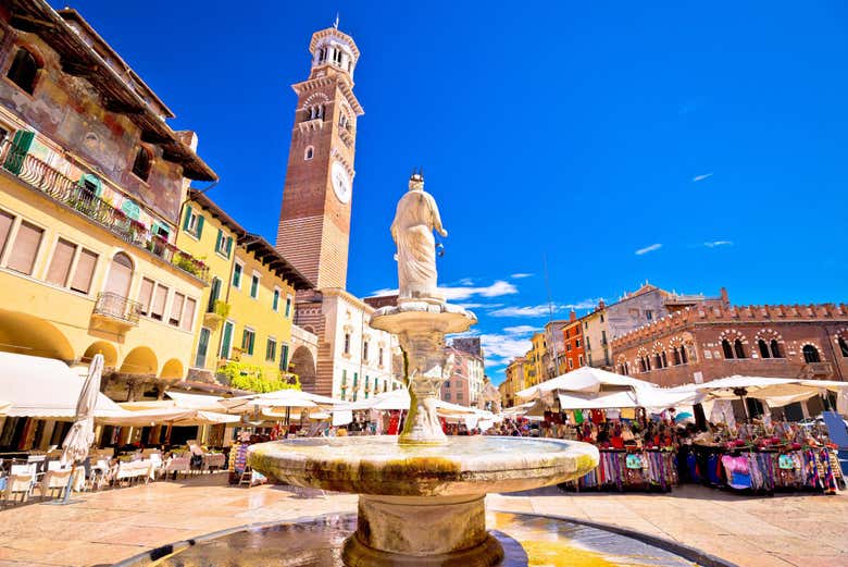 Panorámica de la Piazza delle Erbe