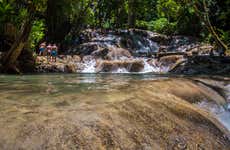 Tour do Bob Marley, cascatas Dunn e Lagoa Luminosa