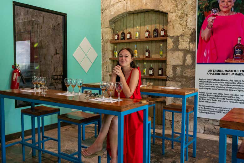 Provando diferentes tipos de rum