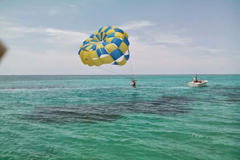 Parasailing em Montego Bay