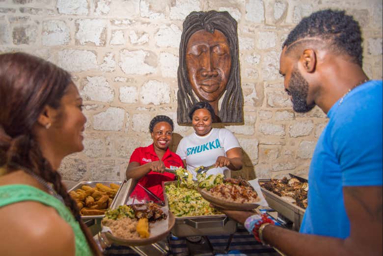 Desfrutando do almoço