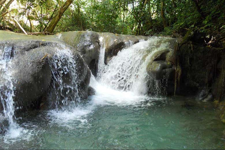 Una de las cascadas de Mayfield Falls