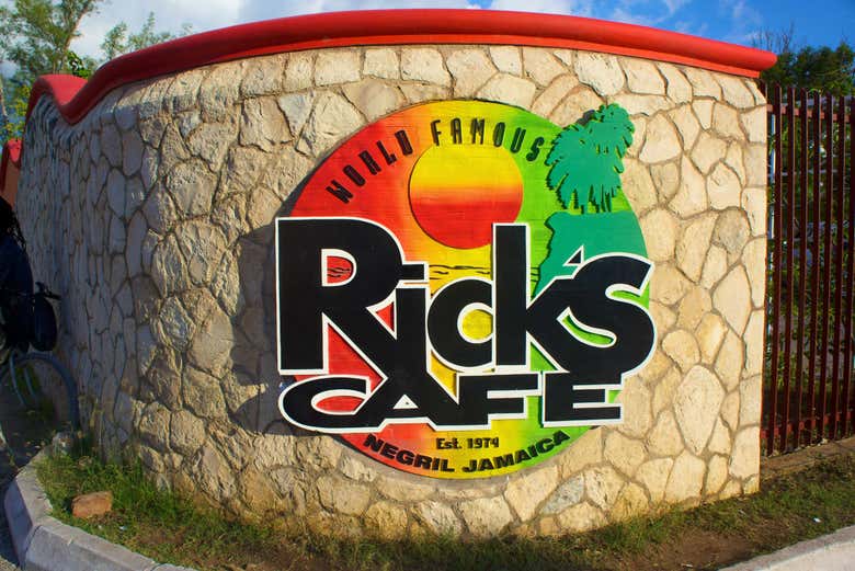 Visitaremos el popular Rick's Cafe