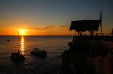 Paseo en catamarán y atardecer en Rick’s Café
