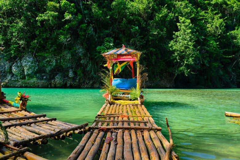 La balsa preparada para el paseo