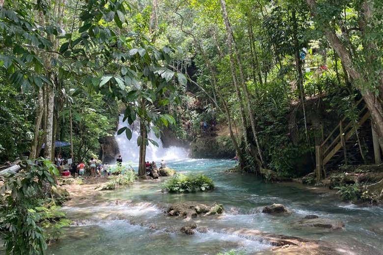 Relax next to the water