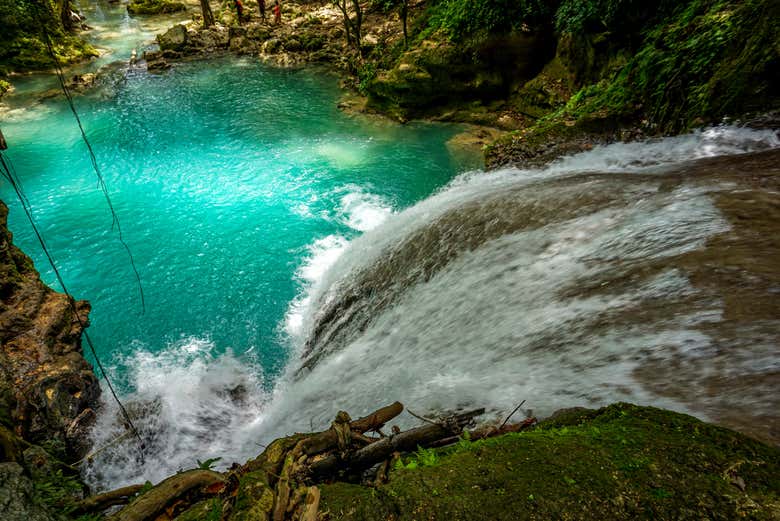 Uma das cachoeiras do Blue Hole