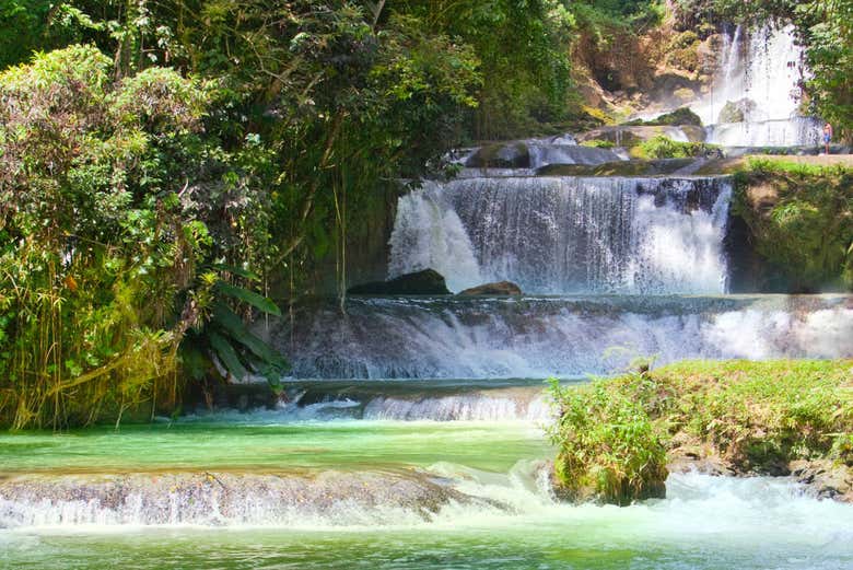 Panorámica de las cascadas del río Dunn