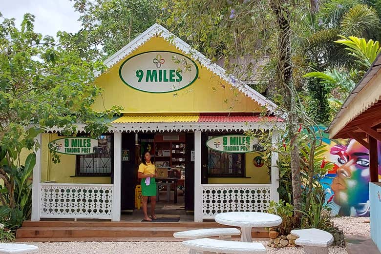 Una tienda en Nine Mile