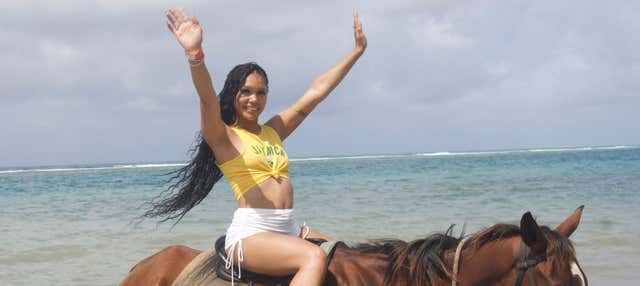 Passeggiata a cavallo sulla spiaggia di Saint Ann's Bay