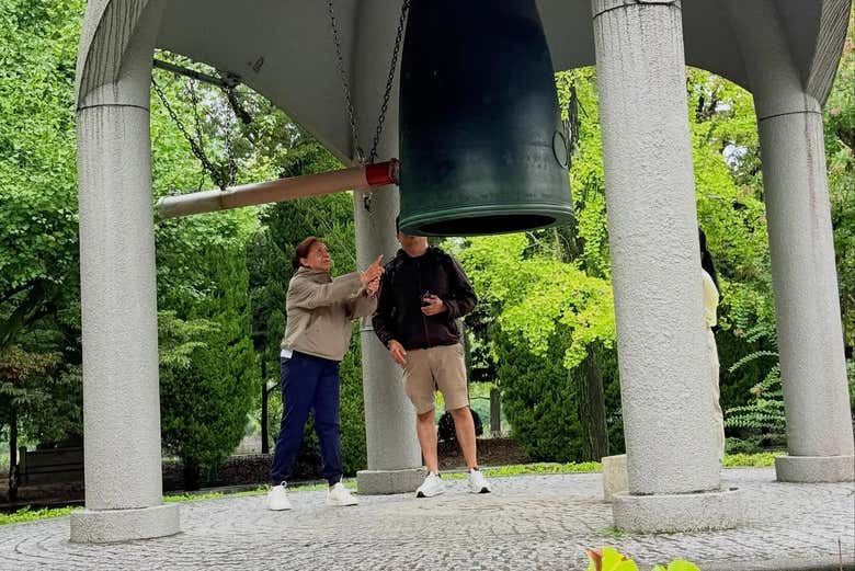 Tocando la Campana de la Paz