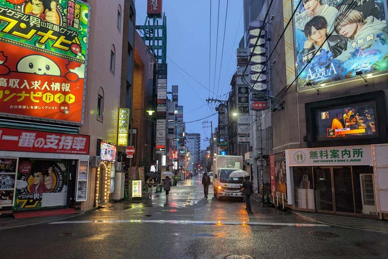 Nagarekawa por la noche