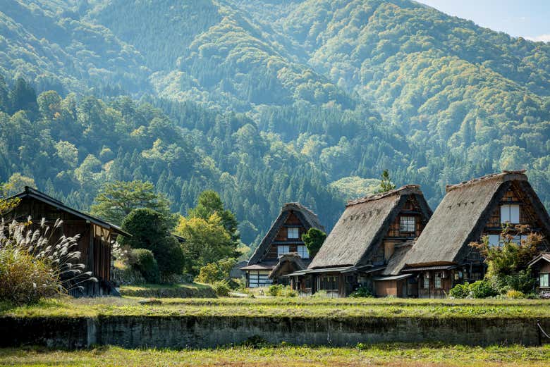 Découvrez l'histoire particulière du village