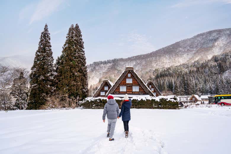 Paseando por las calles nevadas de Shirakawago