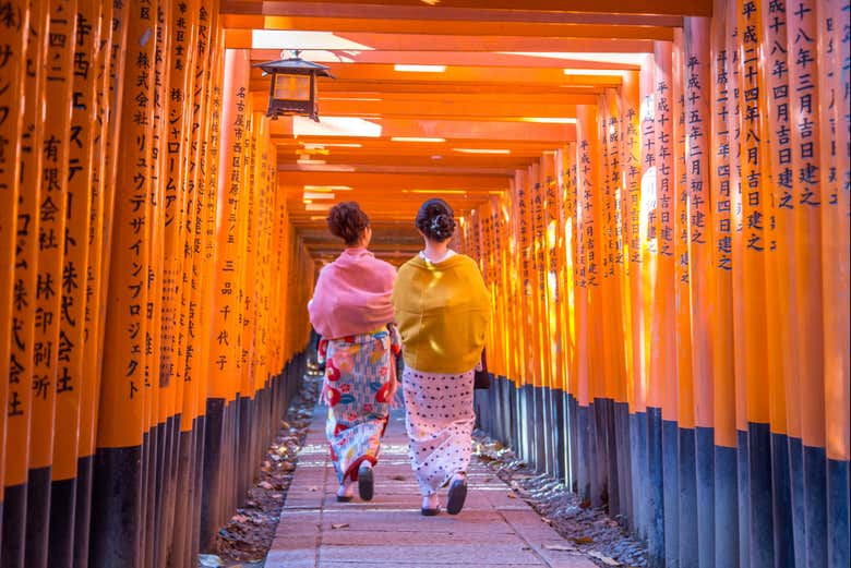 Geishas en el Fushimi Inari Taisha