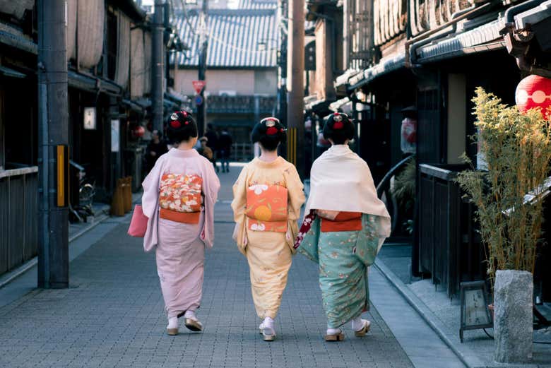 O bairro de Gion é conhecido por suas  gueixas