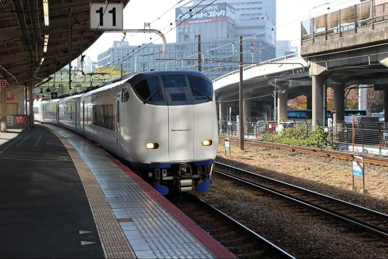 Tren de JR Kansai-Hiroshima Area Pass